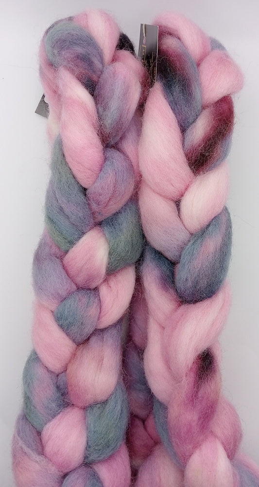 100G Perendale hand dyed fibre combed top - "Serenity"