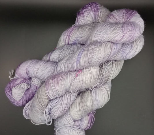 100G Bluefaced Leicester hand dyed Yarn 4 Ply- "Lavender Haze" -**Sale item